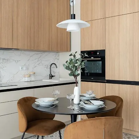 Lägenhet #2 Olive Center Free Garage