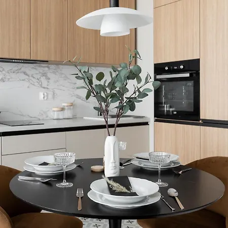 #2 Olive Center Free Garage * クラクフ