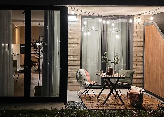 #2 Olive Center Free Garage Lägenhet