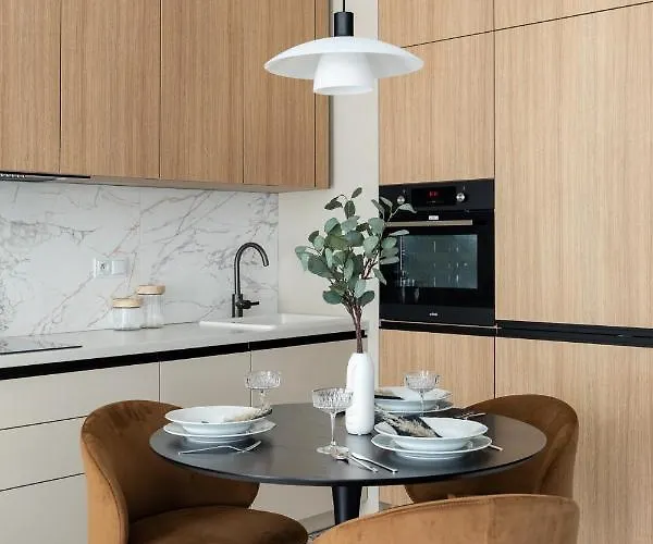 Lägenhet #2 Olive Center Free Garage